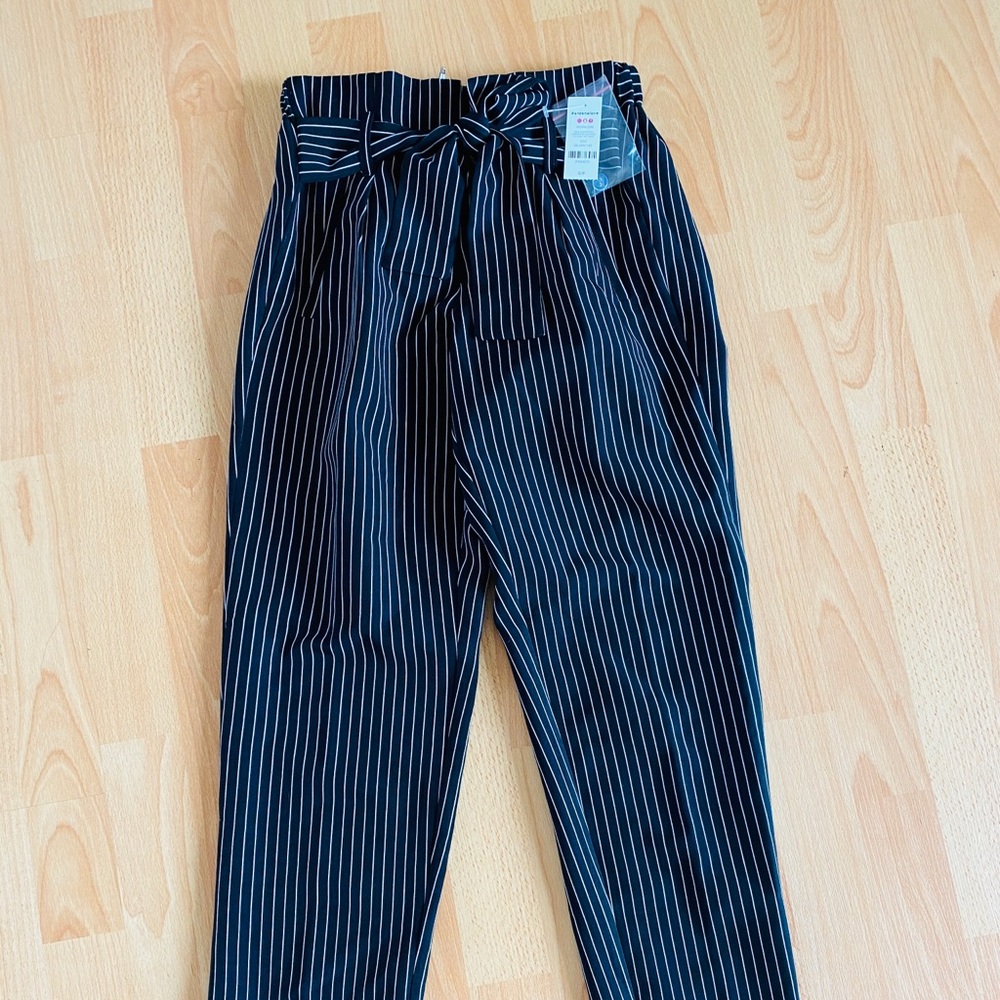 Women’s high waist dress pant